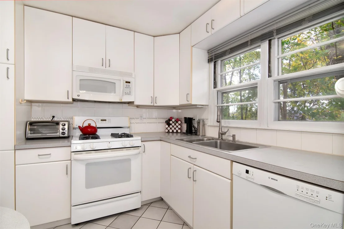 Photo of 18 Eldredge Place