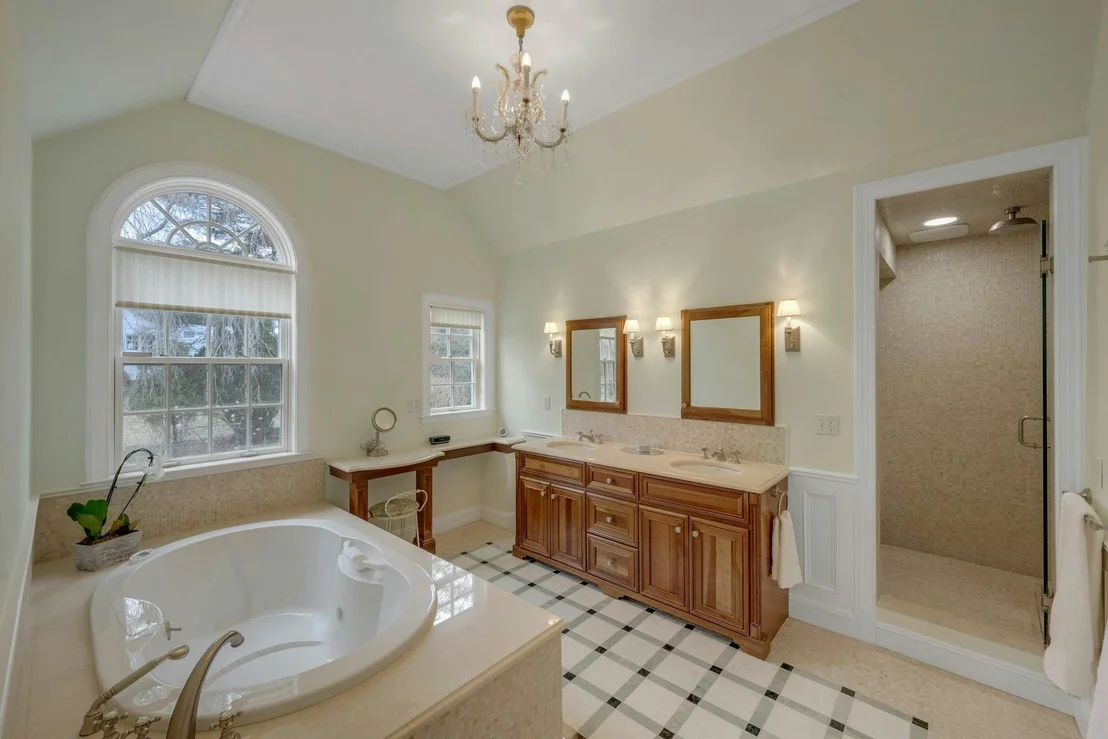 Photo of 280 Beverly Road