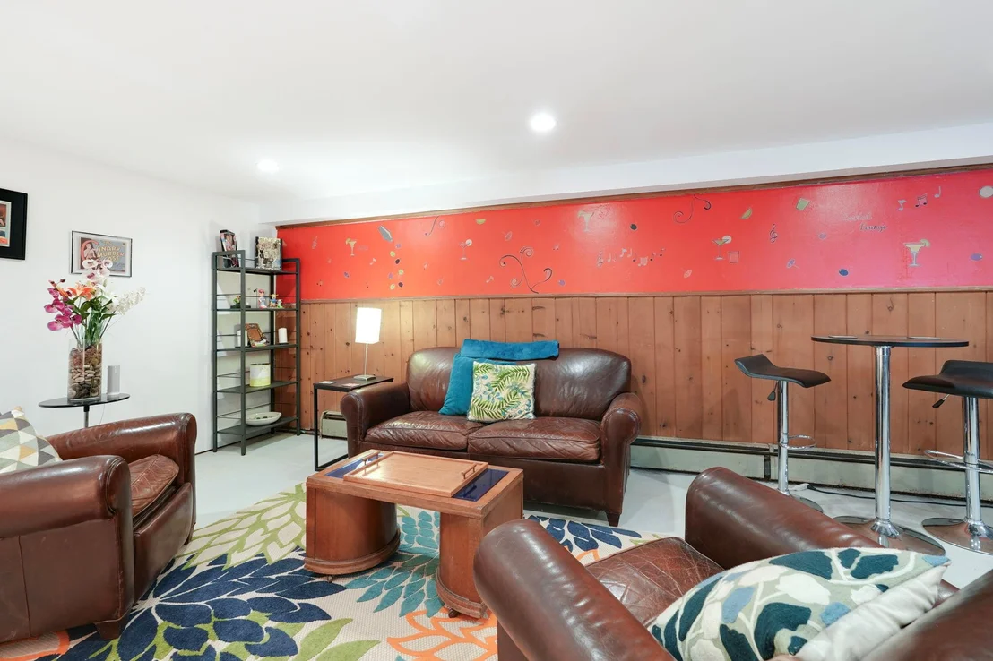 Photo of 1457 Elm Street