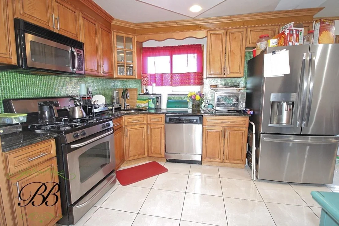 Photo of 10811 Flatlands 7 Street