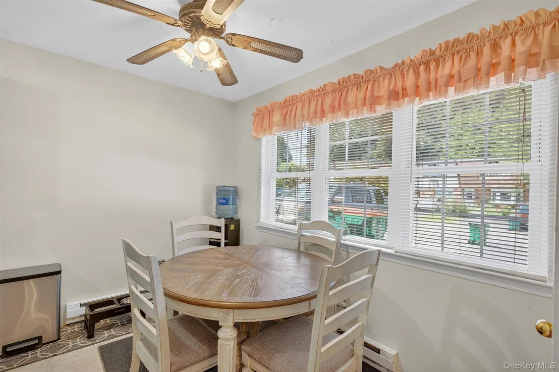 Photo of 5 Roundtree Court
