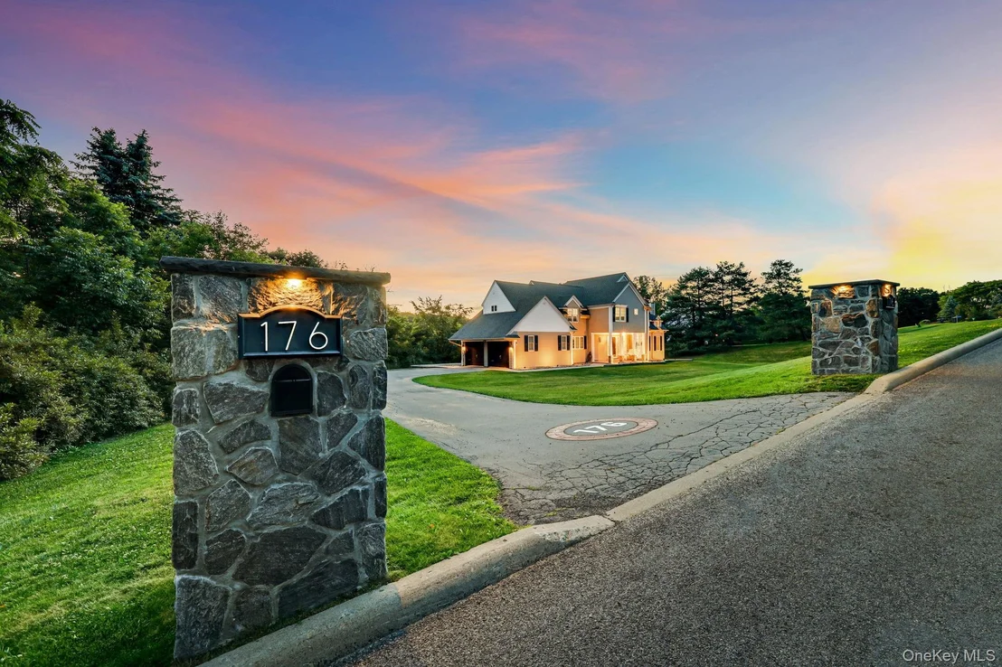 Photo of 176 Beverly Road