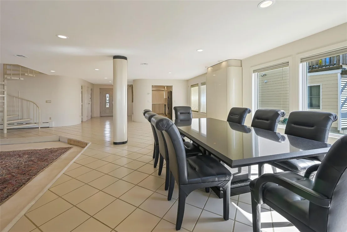 Photo of 48 Grandview Drive
