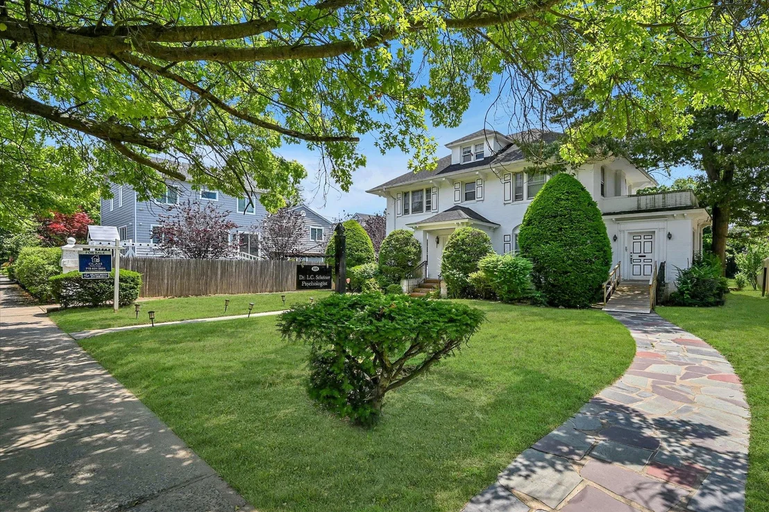 Photo of 115 Central Avenue
