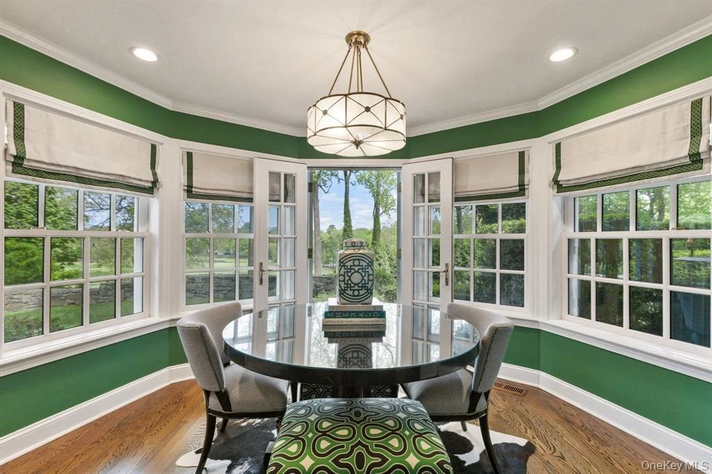 Photo of 8 Boxwood Lane