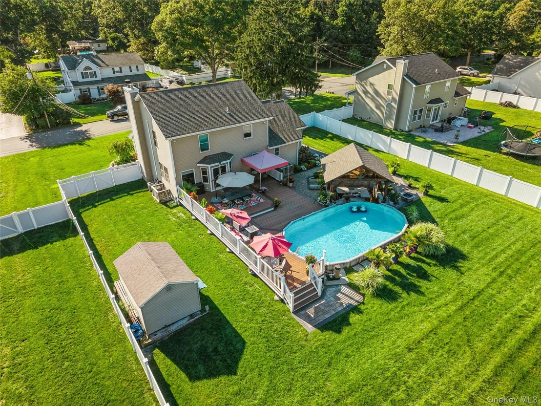 Photo of 406 Carnation Drive