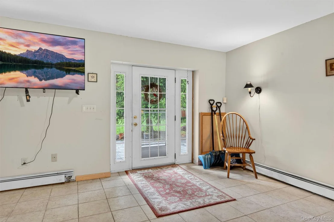 Photo of 48 Farries Avenue