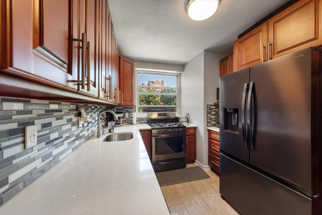 Photo of Unit 3E at 804 Bronx River