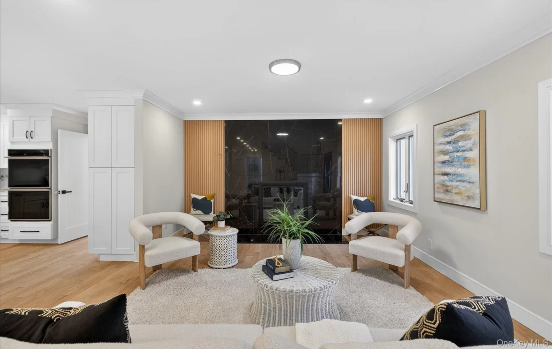 Photo of 369 Vanderbilt Parkway