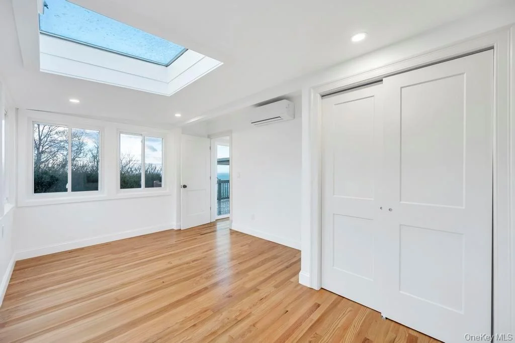 Photo of 2 Dolphin Way