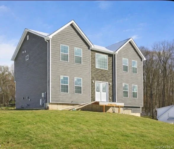 Photo of 14 Vargas (AKA 70 Jessup Ln) Circle