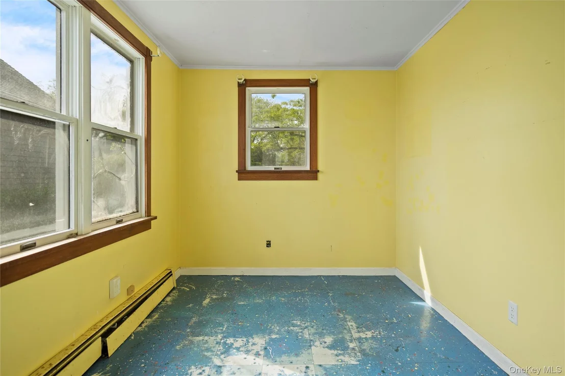 Photo of 4 Shore Road