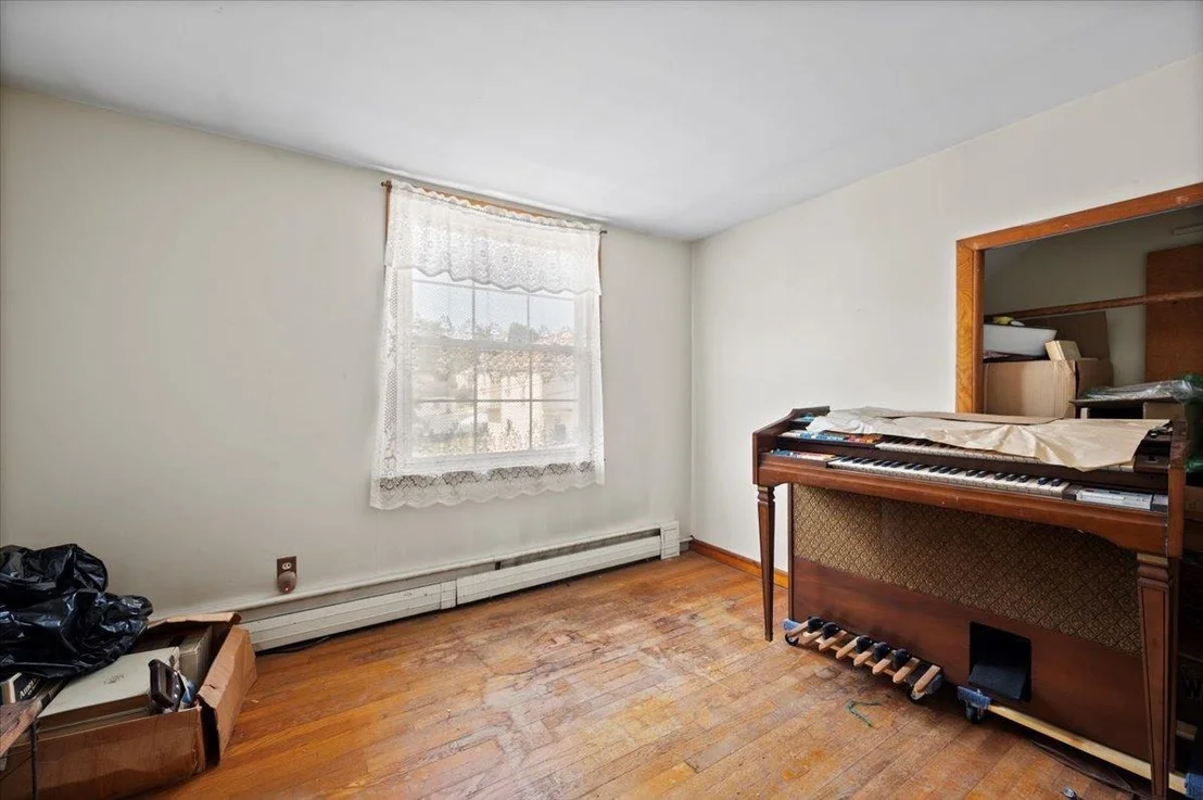 Photo of 151 Bellevue Place