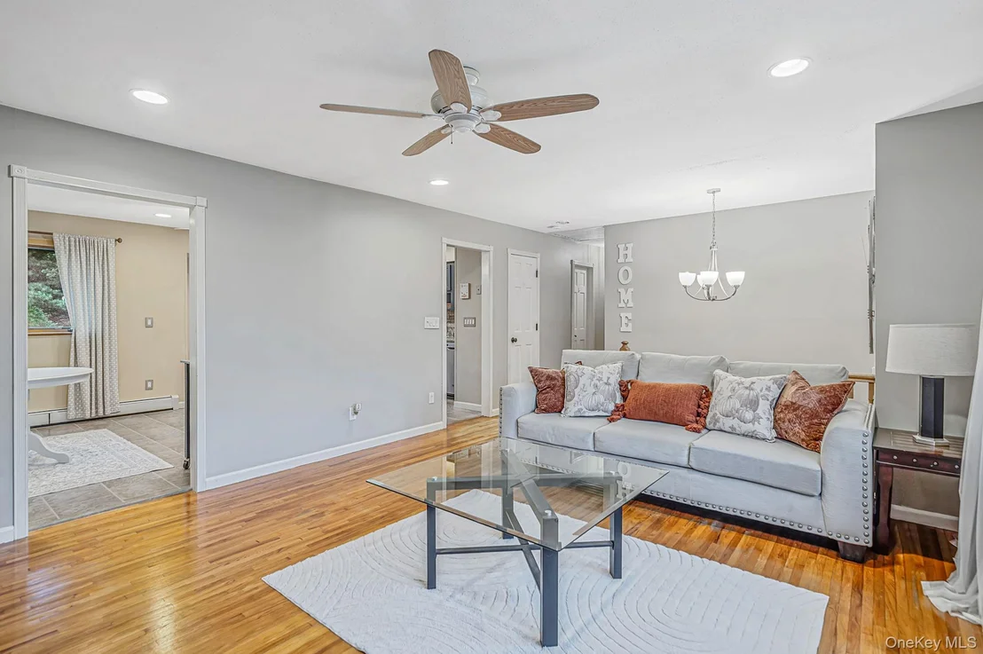 Photo of 6 North Avenue
