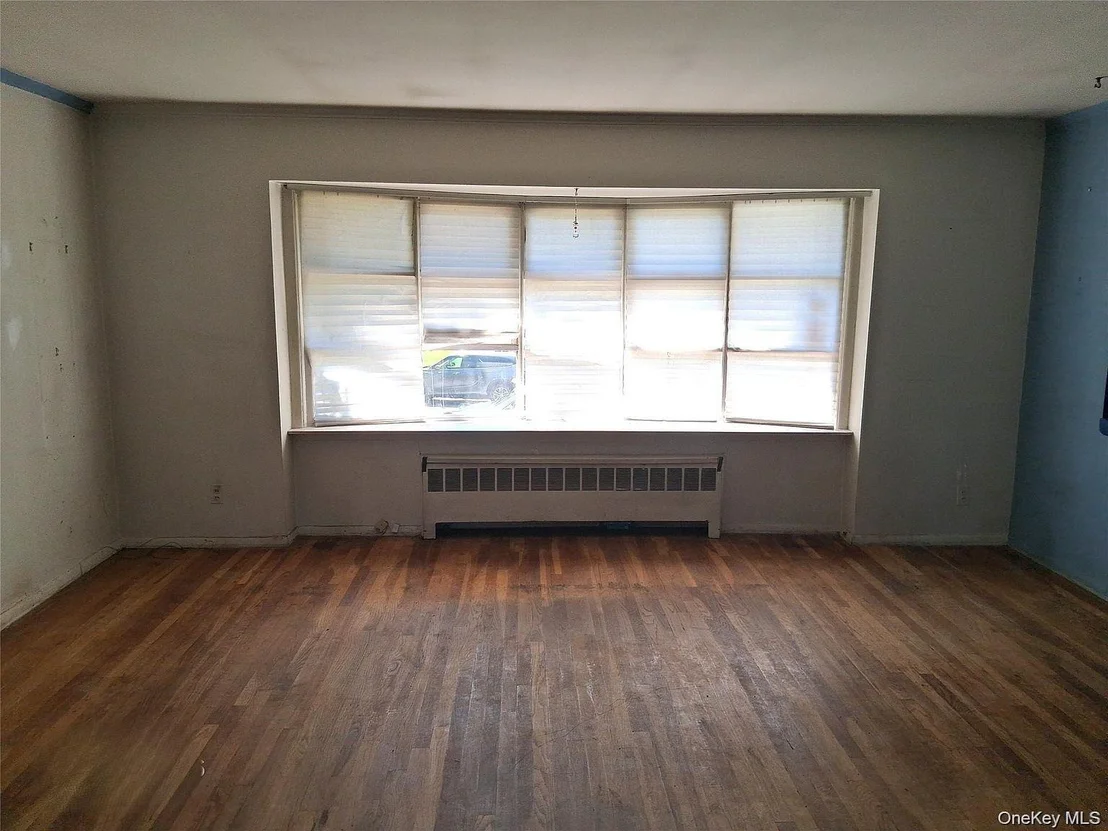 Photo of 1036 Furth Road