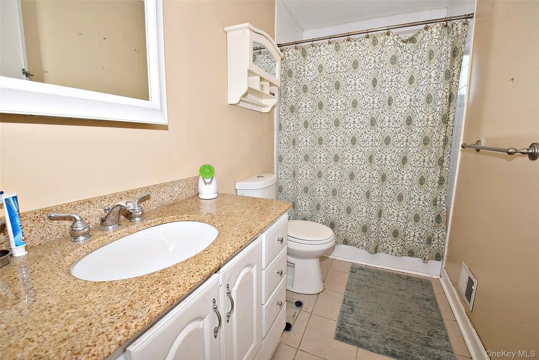 Photo of 104 Woods Road
