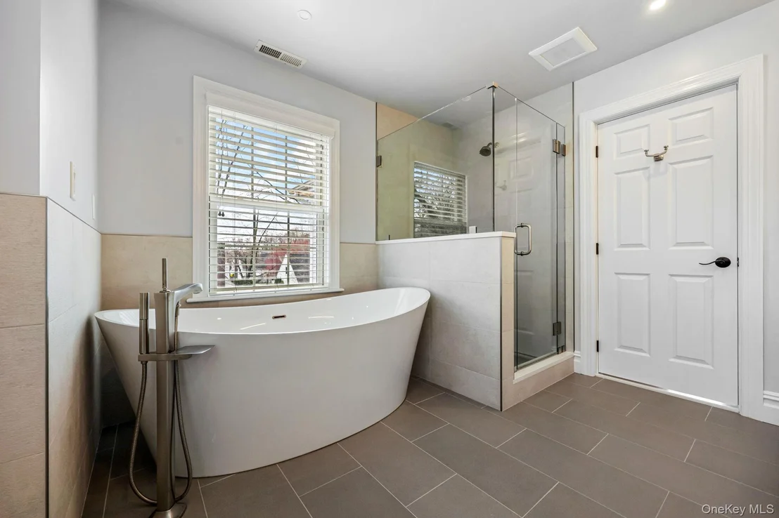 Photo of 146 Boulevard