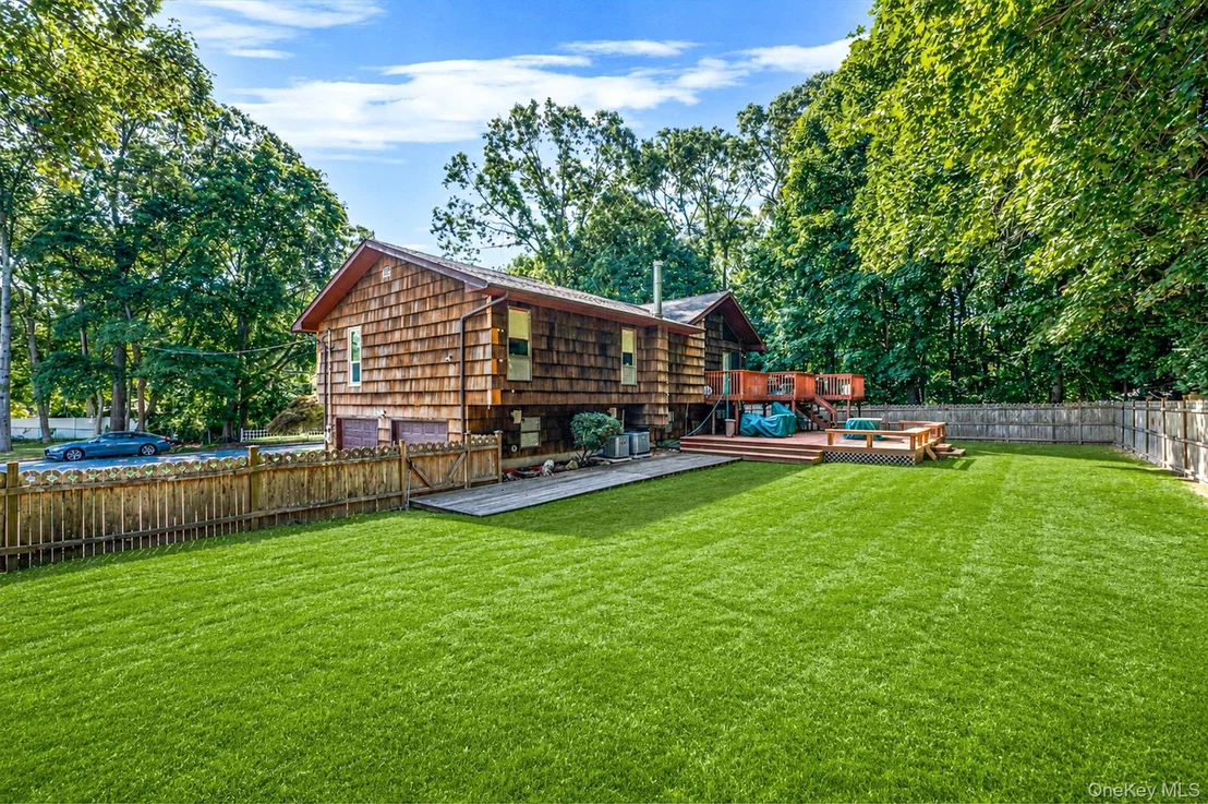 Photo of 48 Oak Avenue