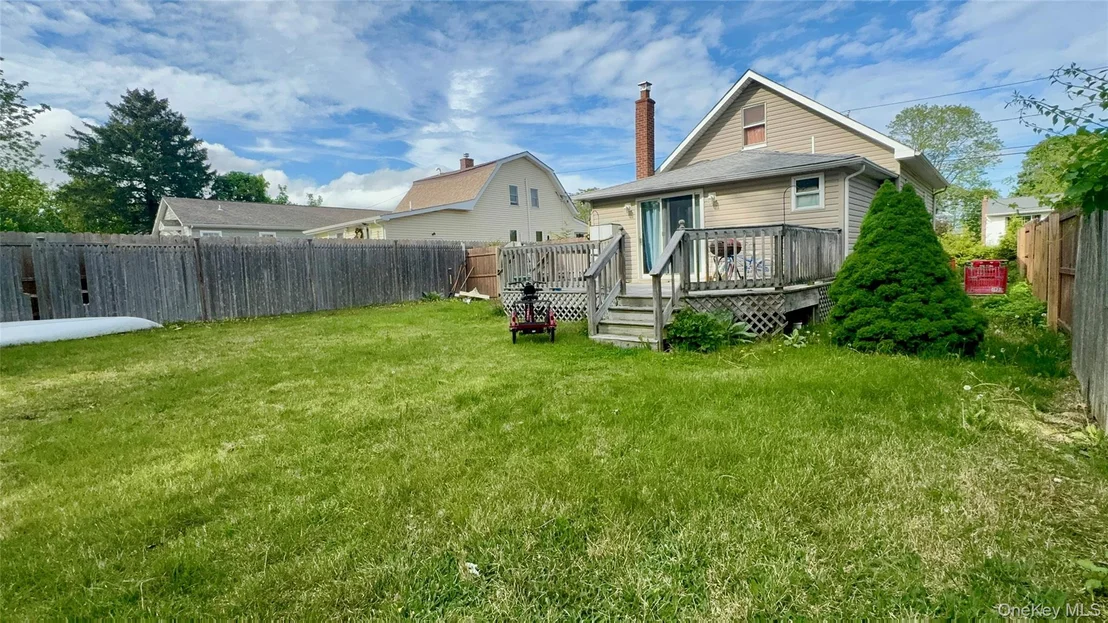 Photo of 519 Sweezy Avenue