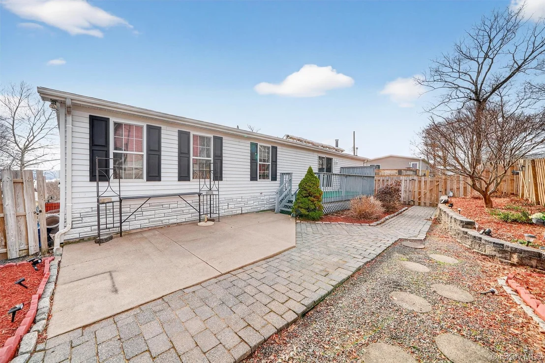 Photo of 31 Thamsen Drive