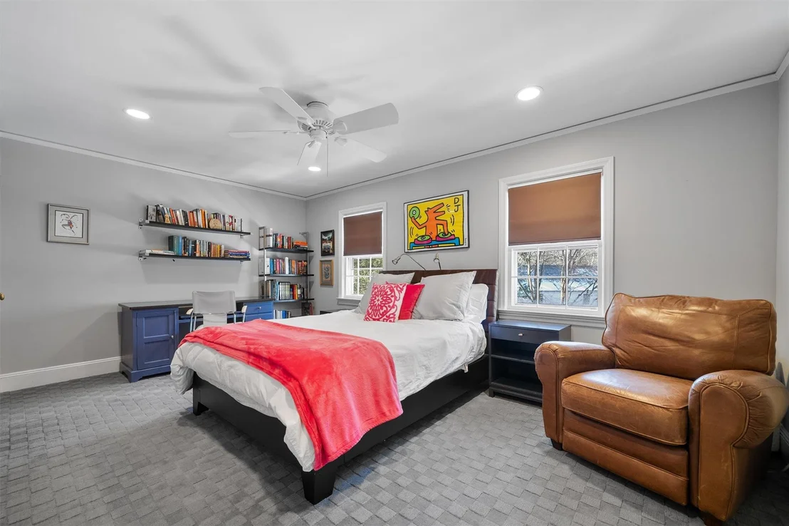 Photo of 33 Cushman Road