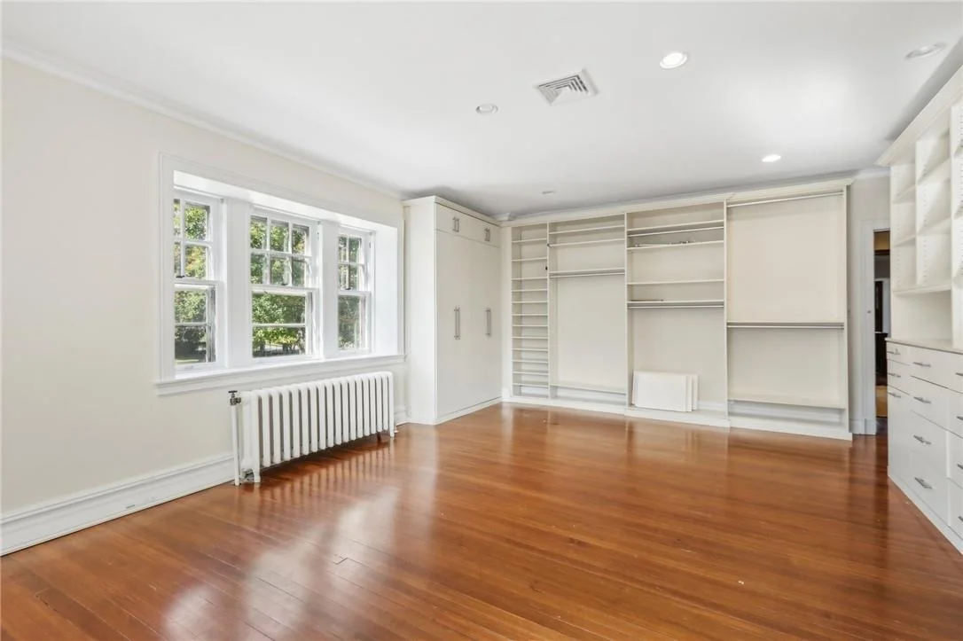Photo of 401 N Broadway