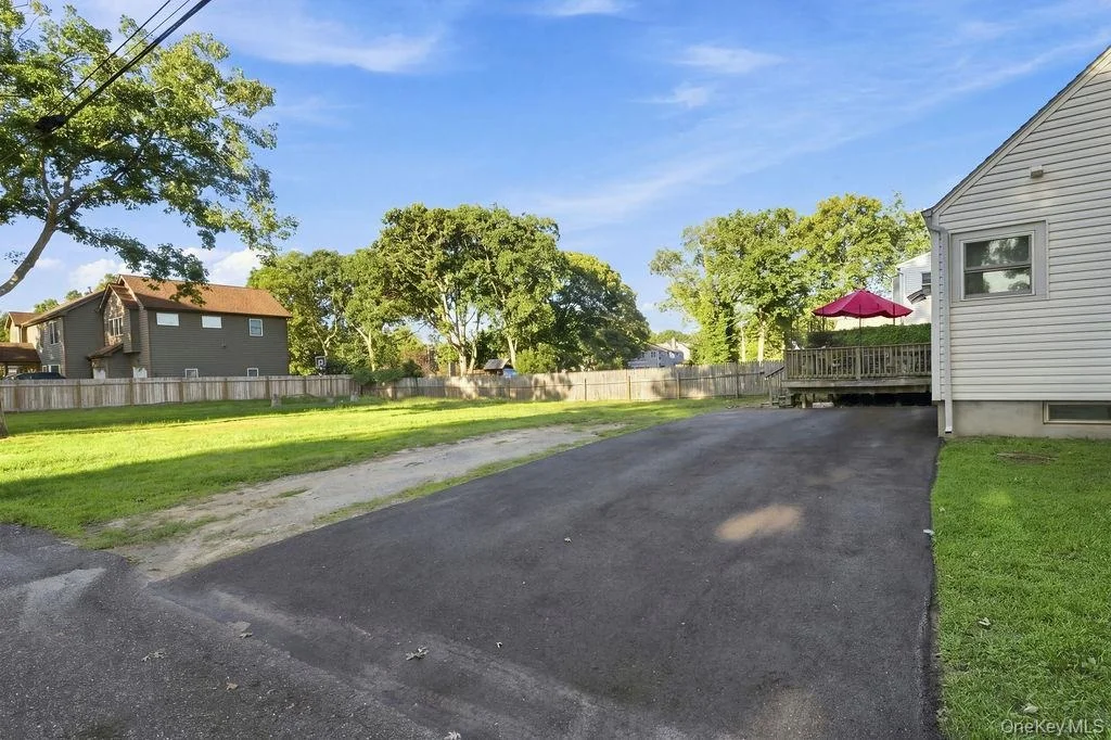 Photo of 731 Muncey Road