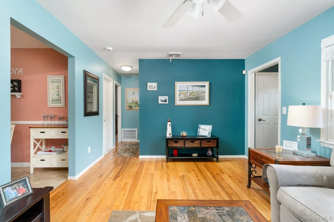 Photo of 23 Staller Boulevard