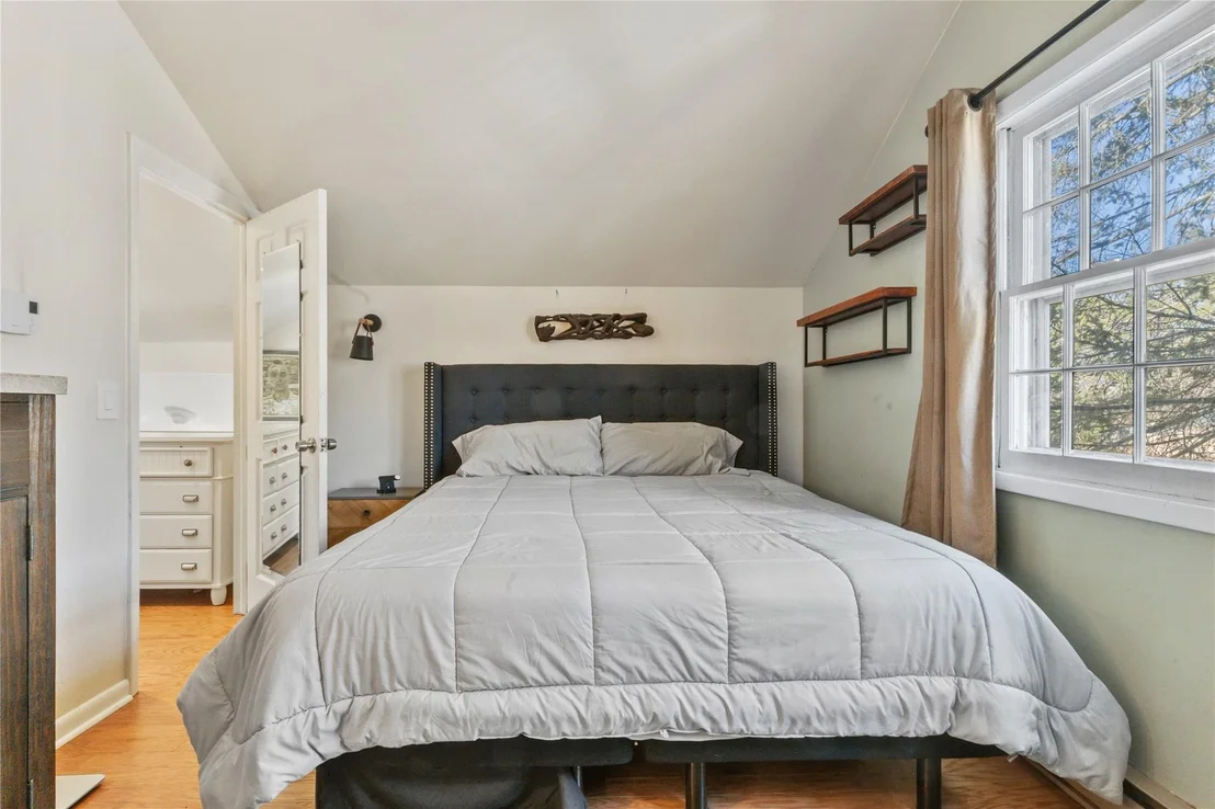 Photo of 8 Terrace Drive