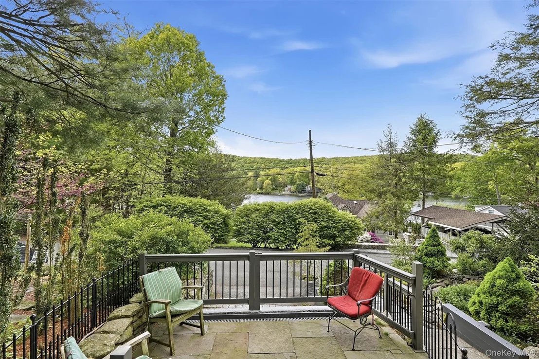 Photo of 40 Chippewa Road