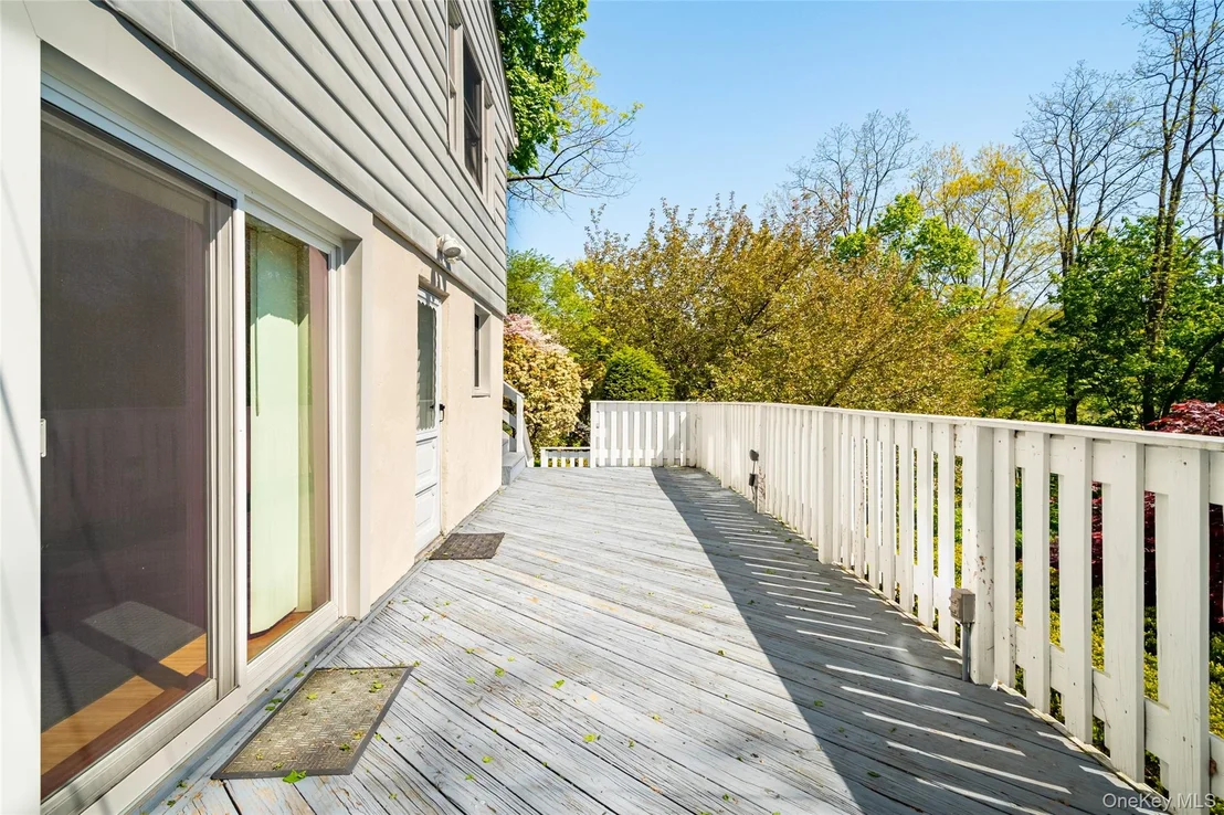 Photo of 25 Hillside Avenue