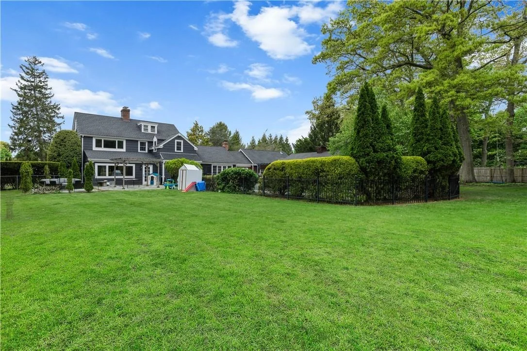 Photo of 55 Roe Avenue