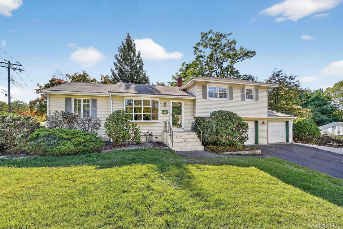 Photo of 23 Maplewood Boulevard