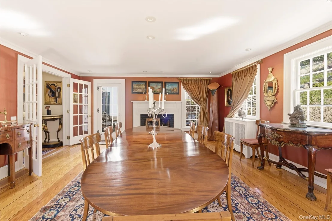 Photo of 80 Shore Road