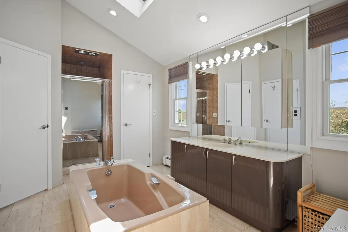 Photo of 10 Lever Place