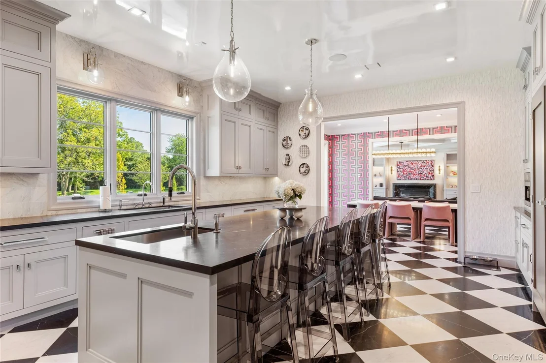 Photo of 18 Evergreen Way
