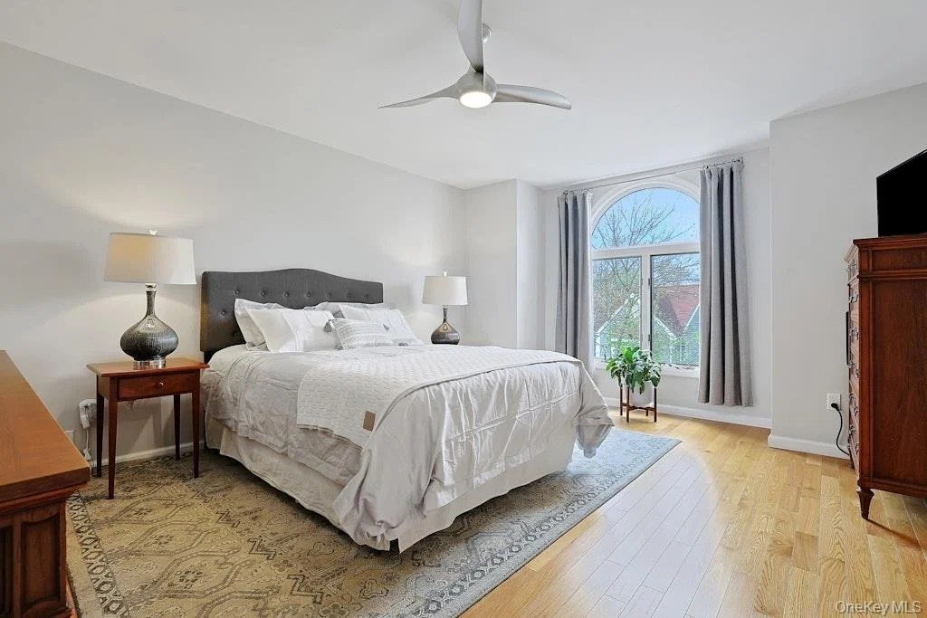 Photo of 1502 Regent Drive