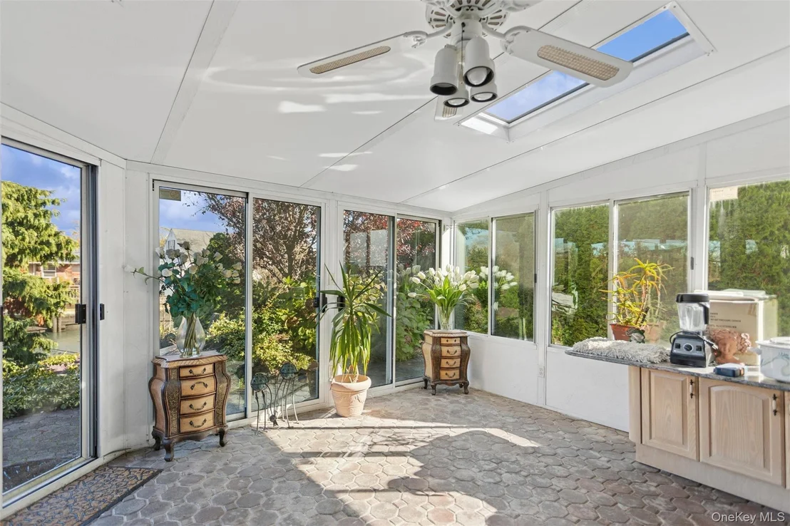 Photo of 2729 Shore Drive