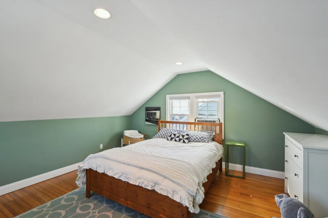 Photo of 85 Yale Street