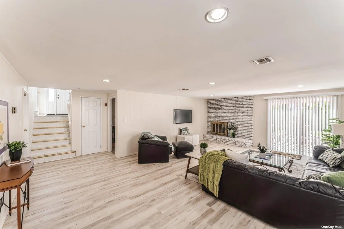 Photo of 27 Joy Drive