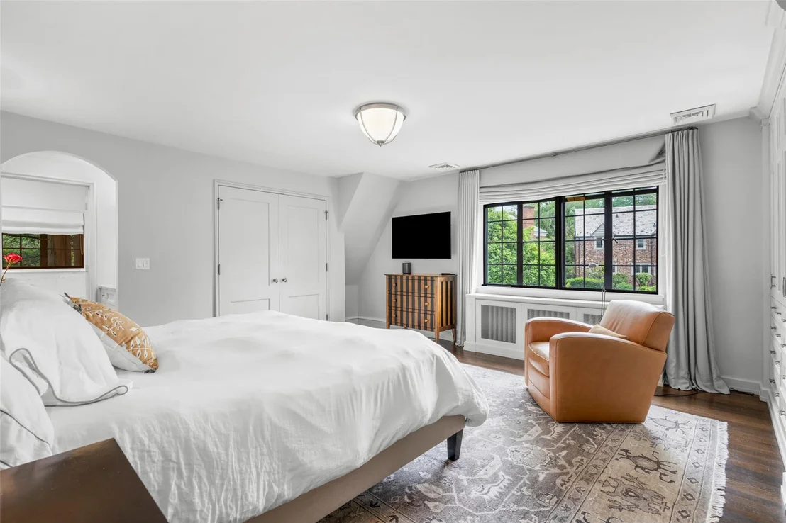 Photo of 27 Greenhaven Road