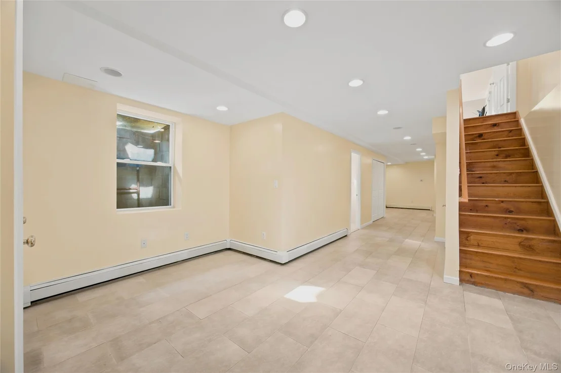 Photo of 33 3rd Avenue