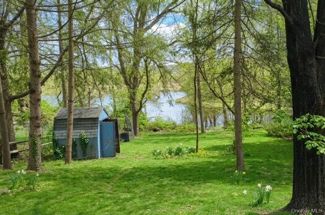 Photo of 8 Wisner Trail