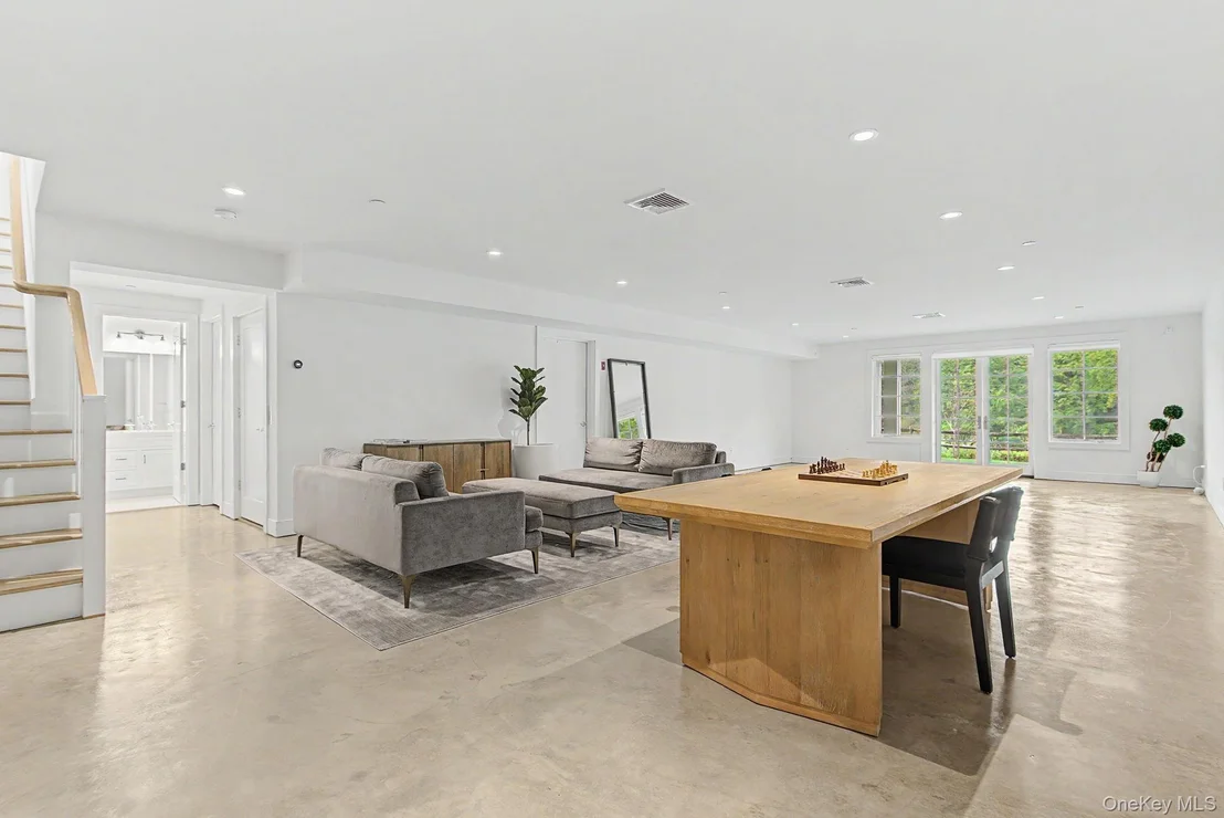 Photo of 8 Jasmine Lane