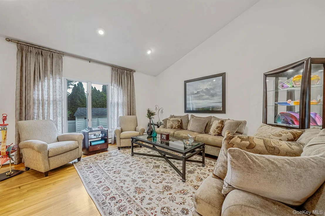Photo of 2 Sagamore Way N