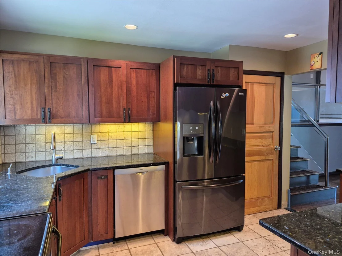 Photo of 1111 Steele Boulevard