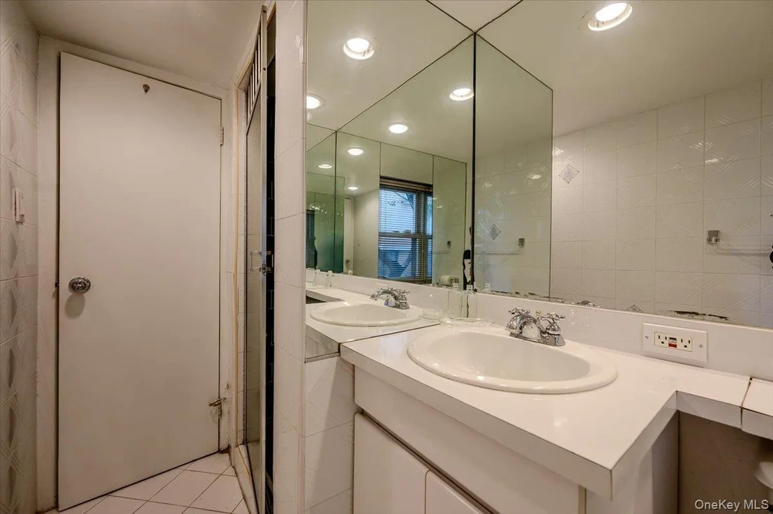 Photo of 2514 Lindenmere Drive
