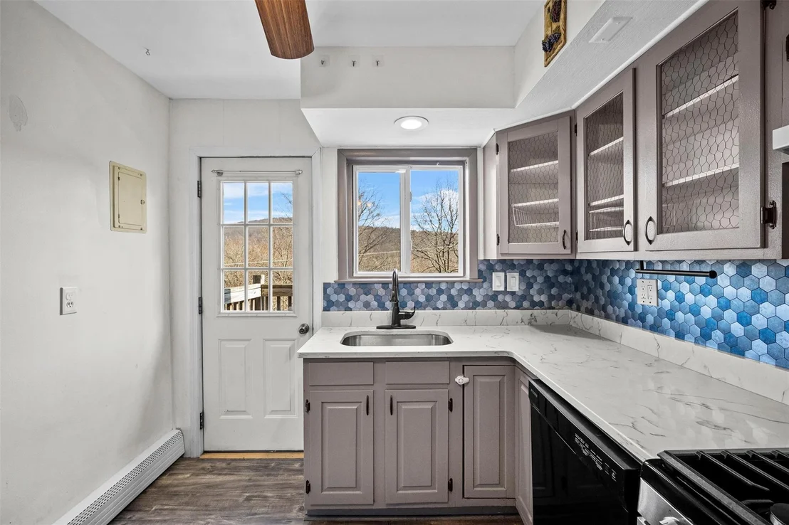 Photo of Unit B at 7 Fishkill Glen Drive