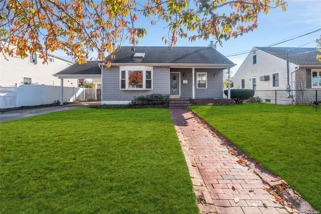 Photo of 128 Gracie Drive