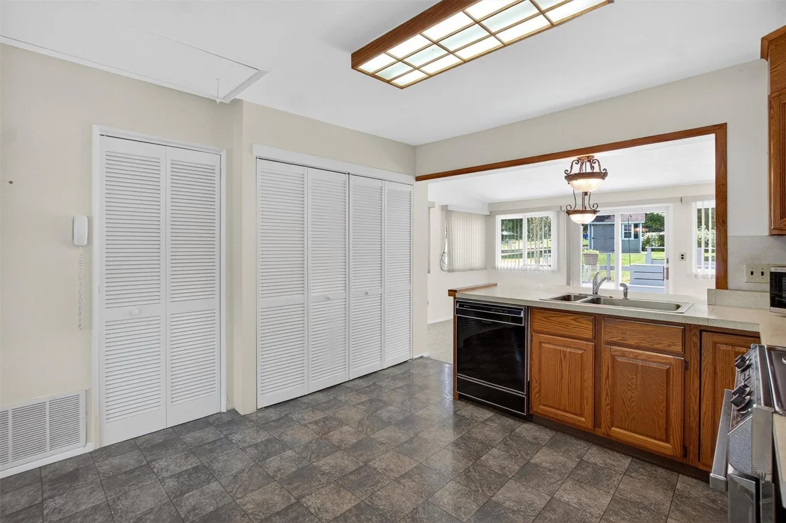 Photo of 6 Peter Scott Drive